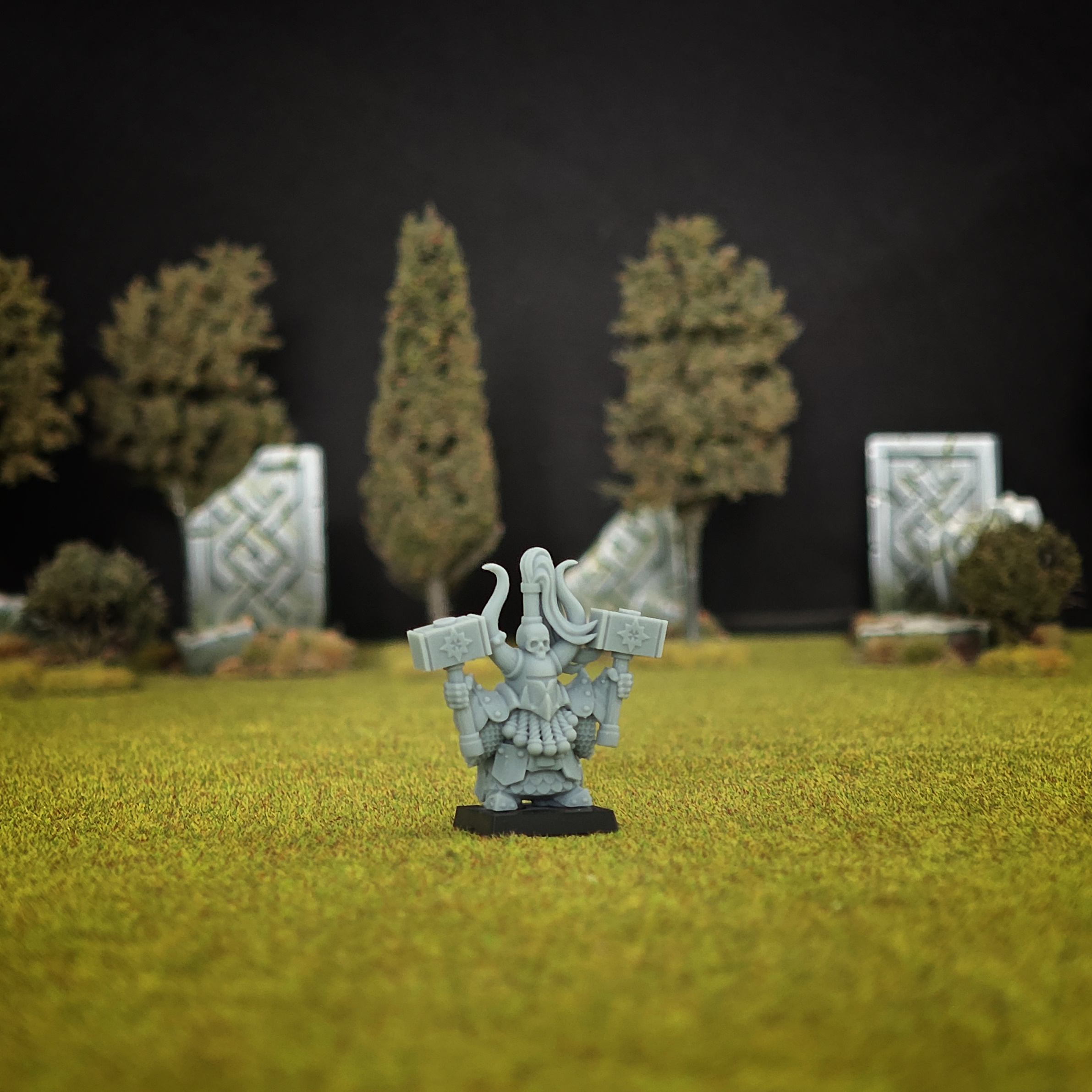Infernal Lord, Old Infernal Dwarves - MoM Miniatures - Image 3