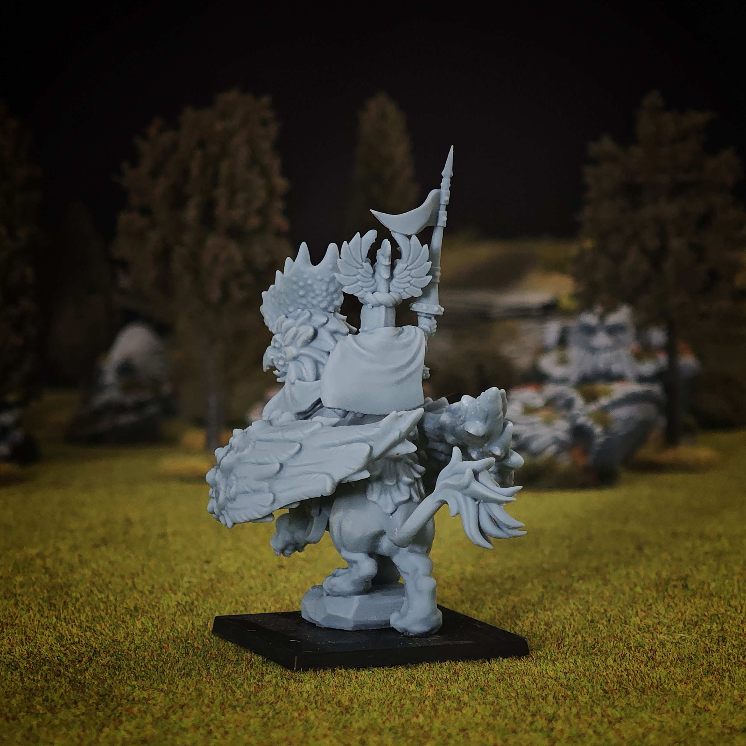 Captain on a Rooster Griffin, Green Bellies - MoM Miniatures - Image 3